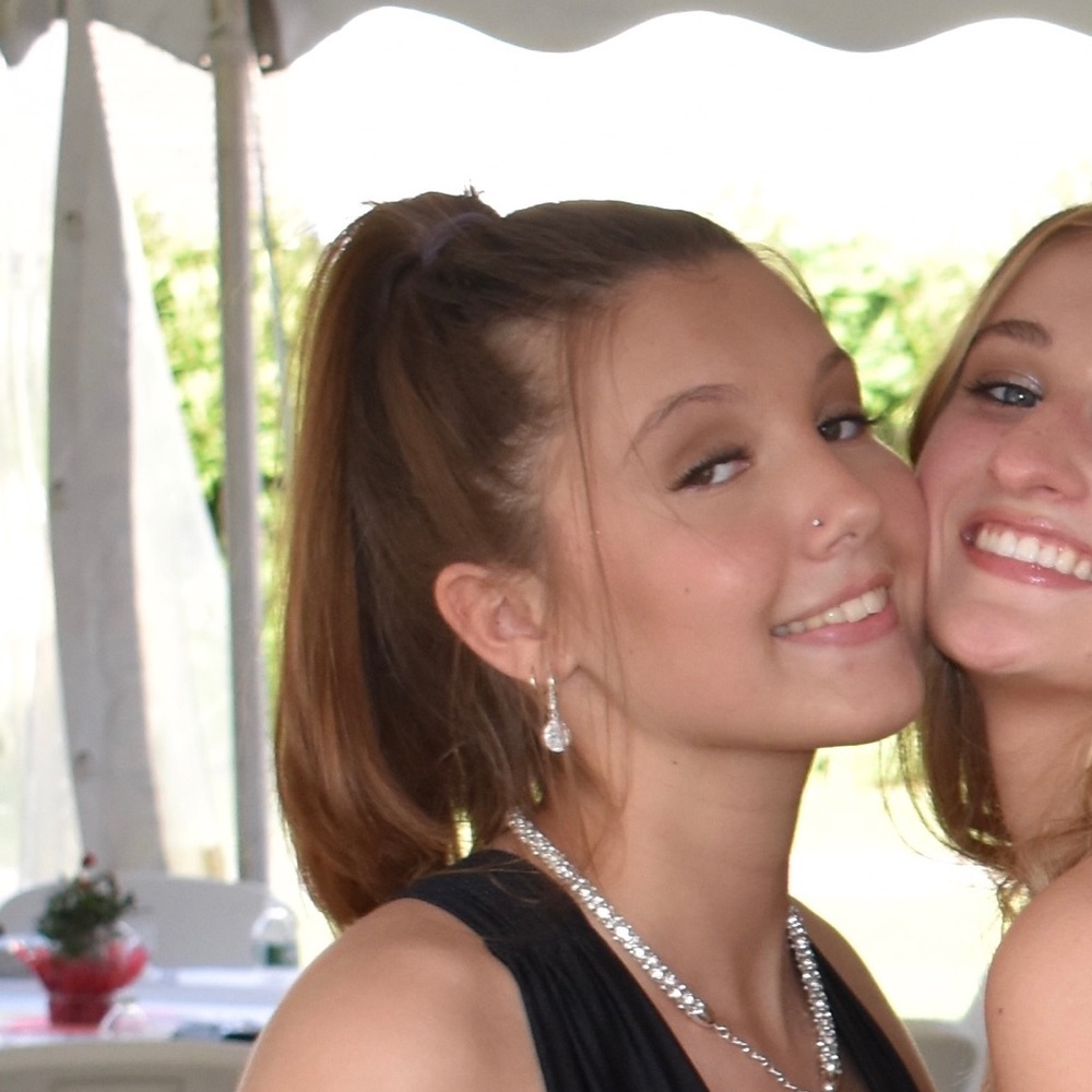 Meet your Posher, Emma